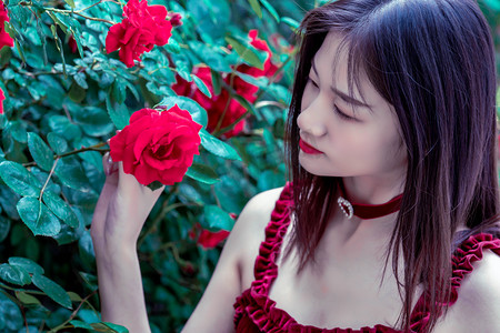 自嘲“水刊论文” 南开教授“清流式”自我介绍走红